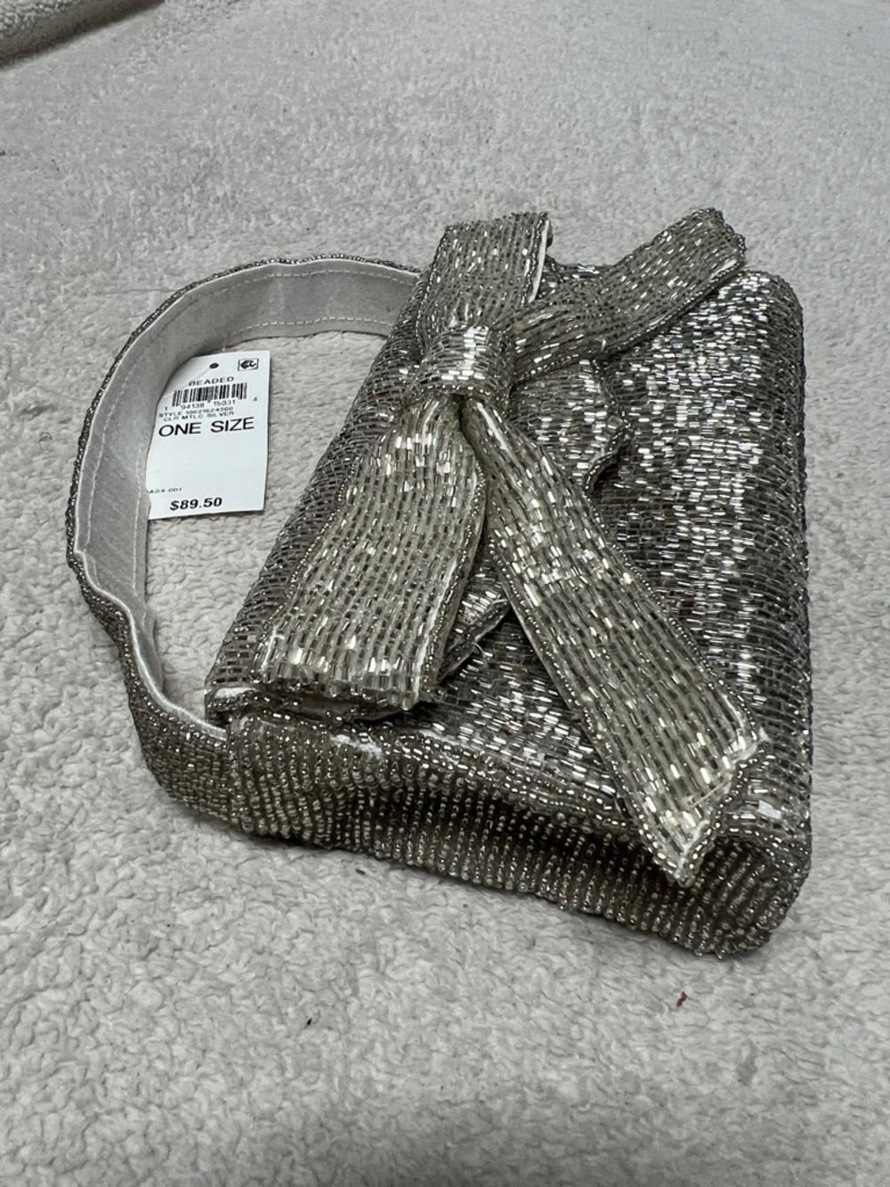On 34th Beaded Bow Mini Top Handle - Picture 8 of 10